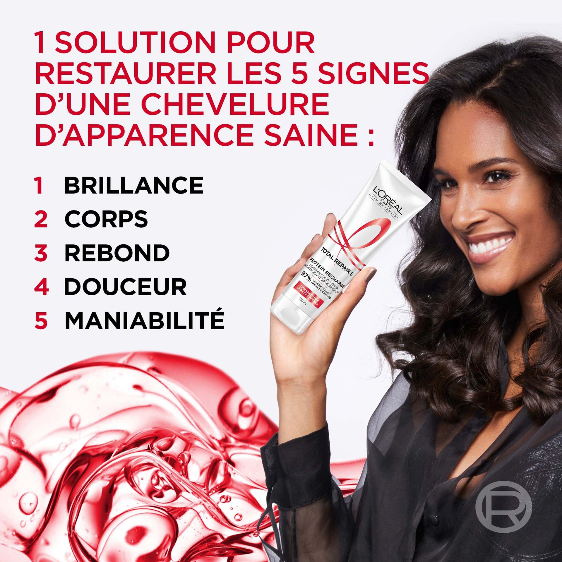 Une femme avec le revitalisants sans rincage avec des cheveux d'apparence saine